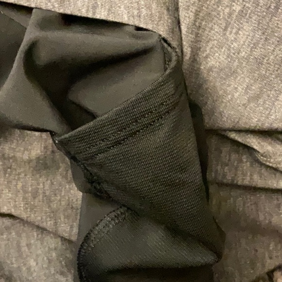 Lululemon men’s shorts size M color gray - Picture 9 of 11